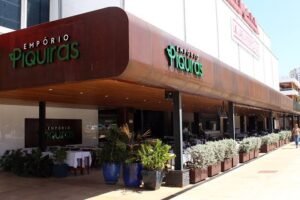 Fachada em ACM Piquiras