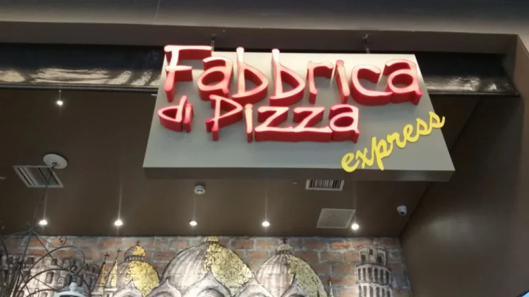 Letreiro da Fábrica da Pizza Express